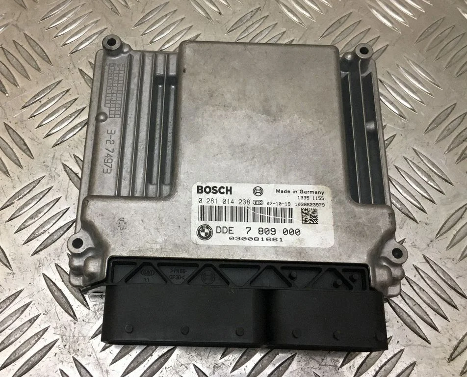 Dzinēja vadības bloks – BMW 3. sērija E90 E91 (2005-2012)