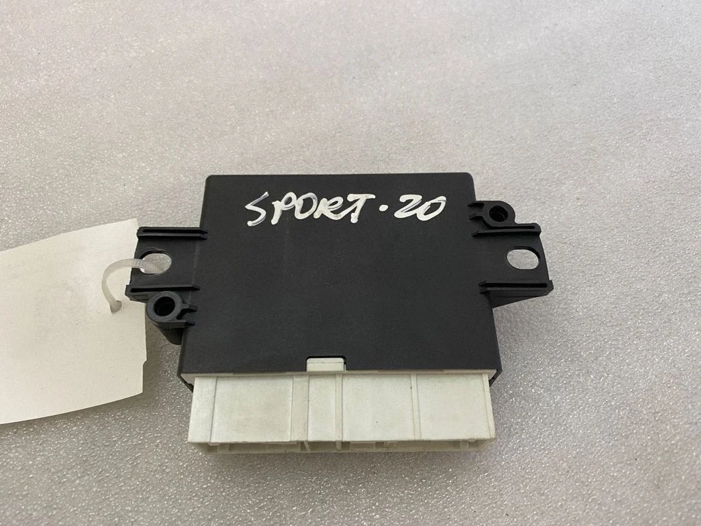 Parkošanās (PDC) sensoru vadības bloks – Land Rover Range Rover Sport L494 (2013-)