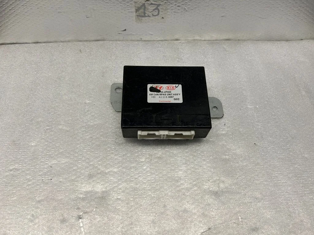 Parkošanās (PDC) sensoru vadības bloks 957002P200