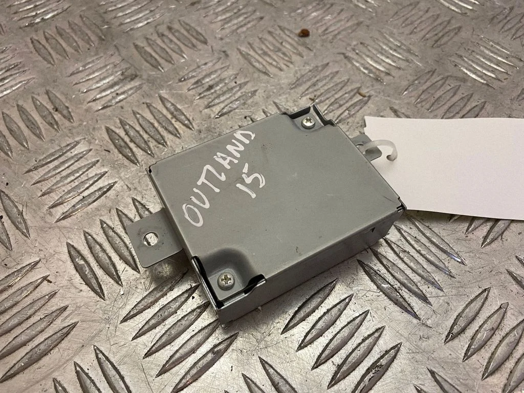 Other control units/modules 8638A140