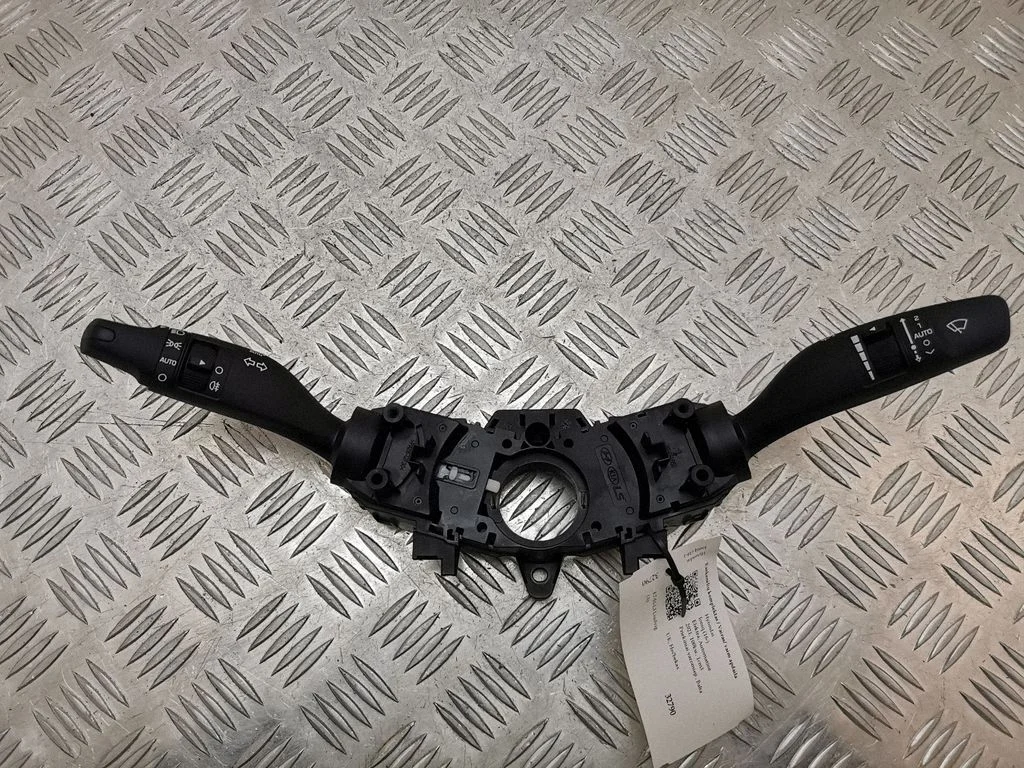 Sviru komplekts 93404G2812