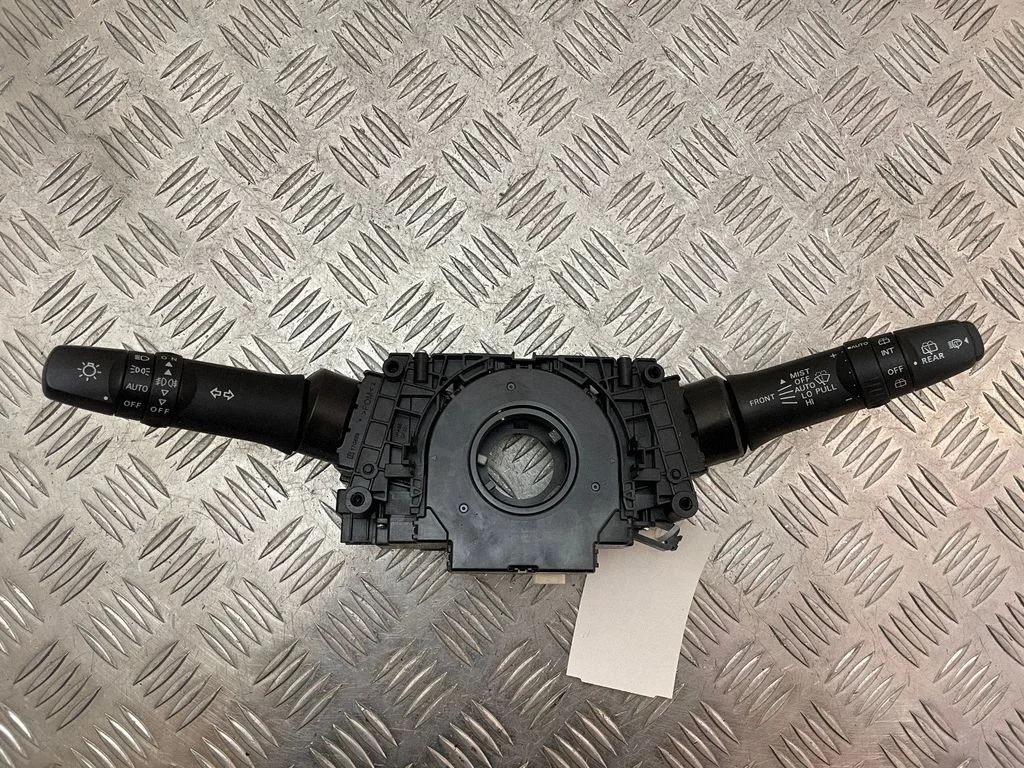 Wiper turn signal indicator stalk/switch 8617A534