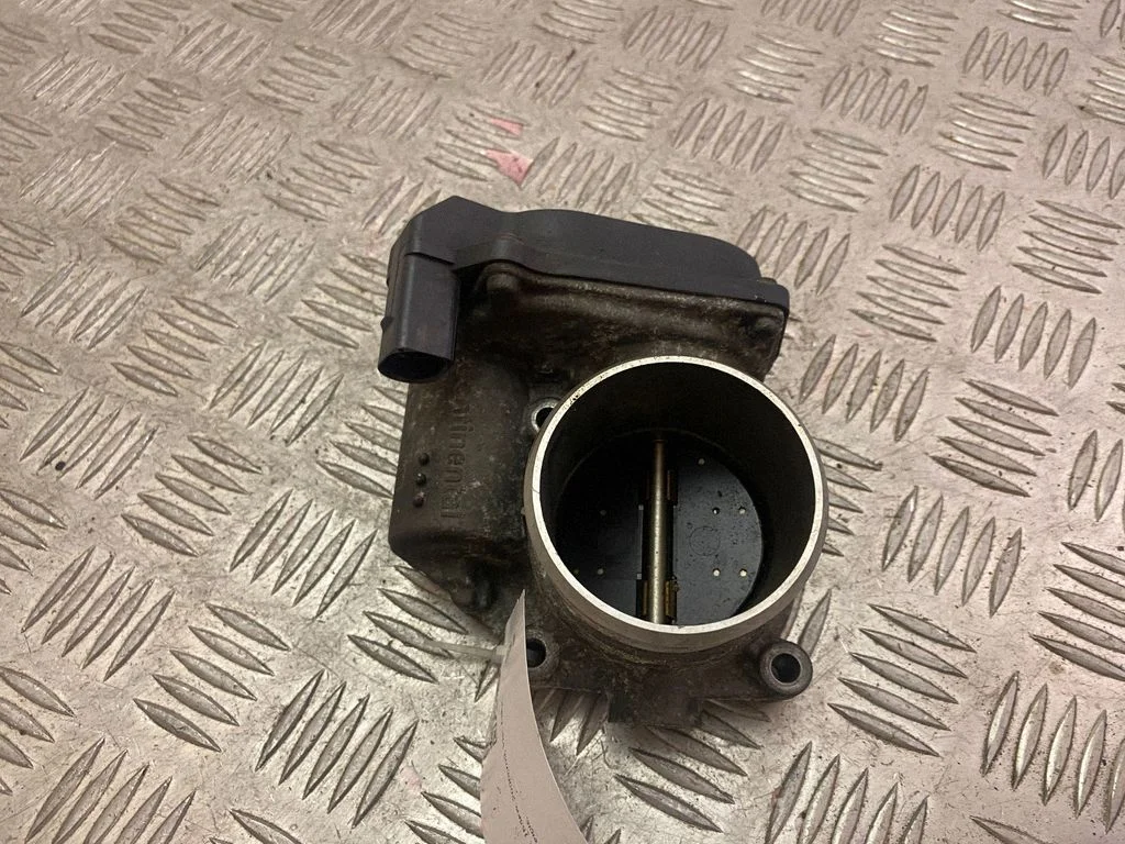 Throttle valve – Audi Q5 SQ5 8R (2008-2017)
