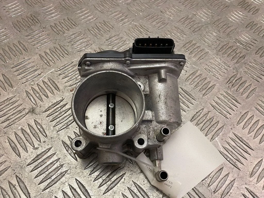 Drosselklapp – Lexus NX (2014-2021)