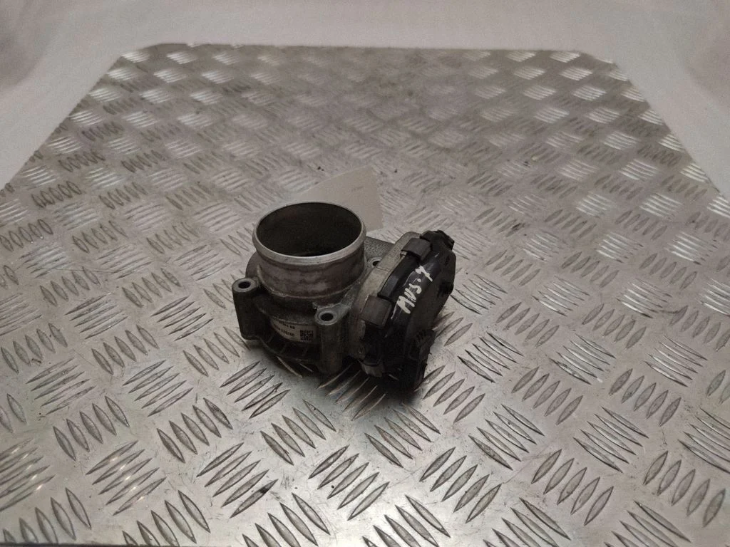 Throttle valve GB8E9F991BB