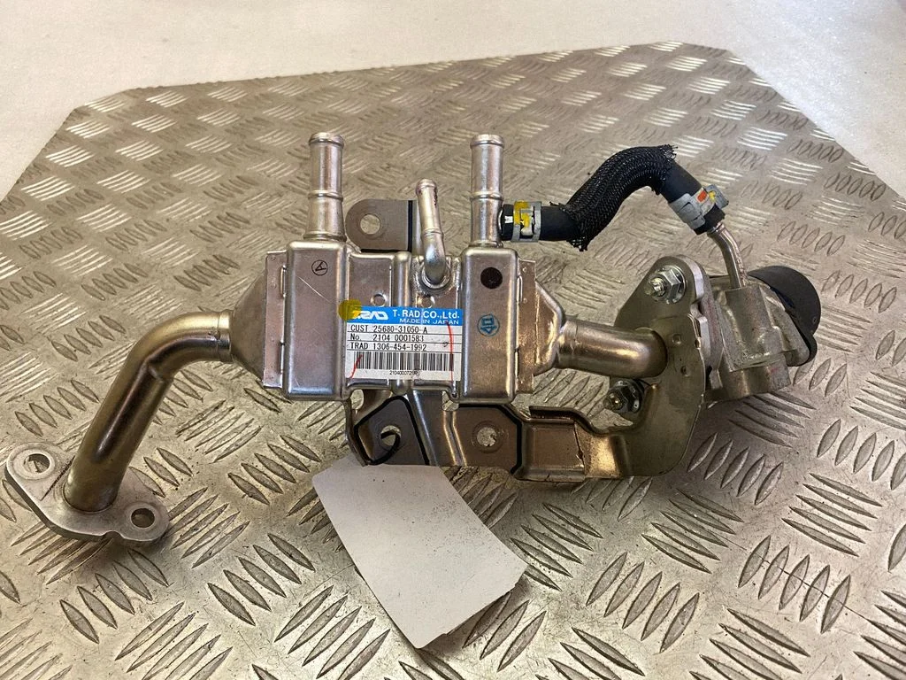EGR valve – Lexus RX 450H (2016-)