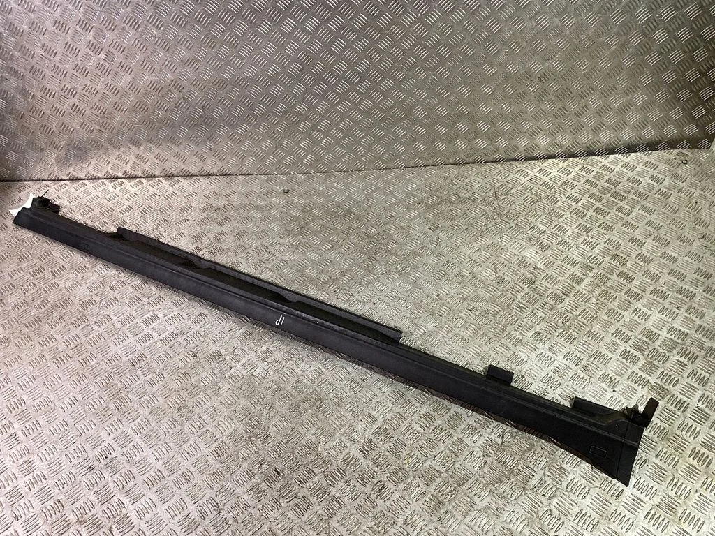 Sill – Lexus RX 450H (2016-)