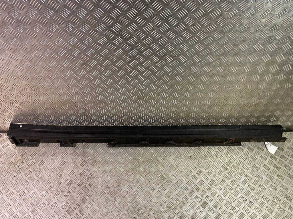 Sill 7585042030