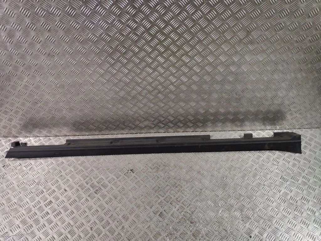Sill – Lexus RX 450H (2016-)