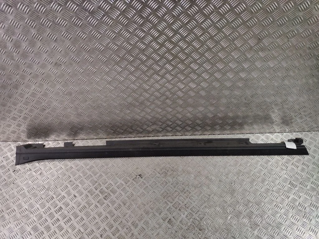 Sill – Lexus RX 450H (2016-)