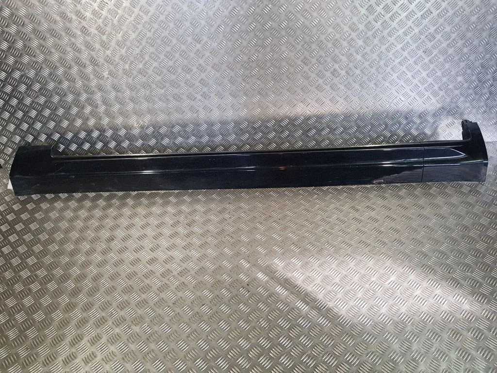 Sill 31395883