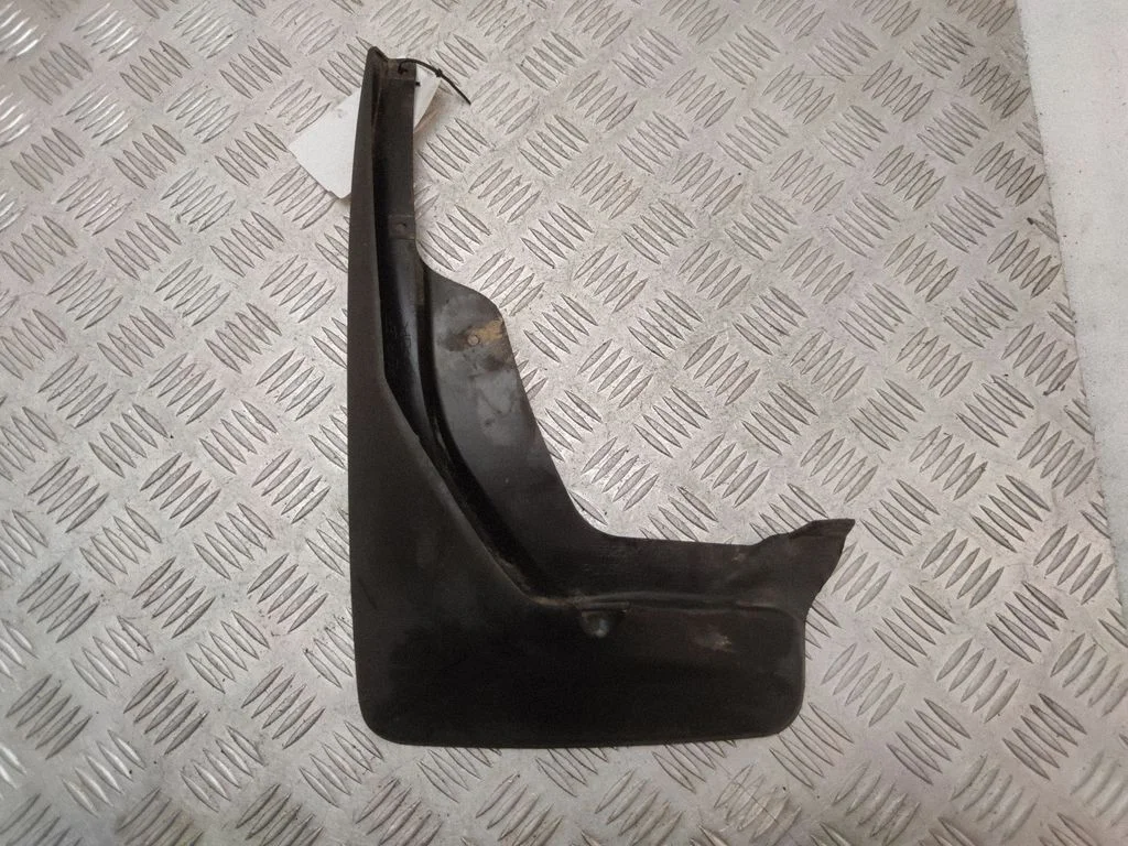 Rear mudguard – Lexus RX 450H (2016-)