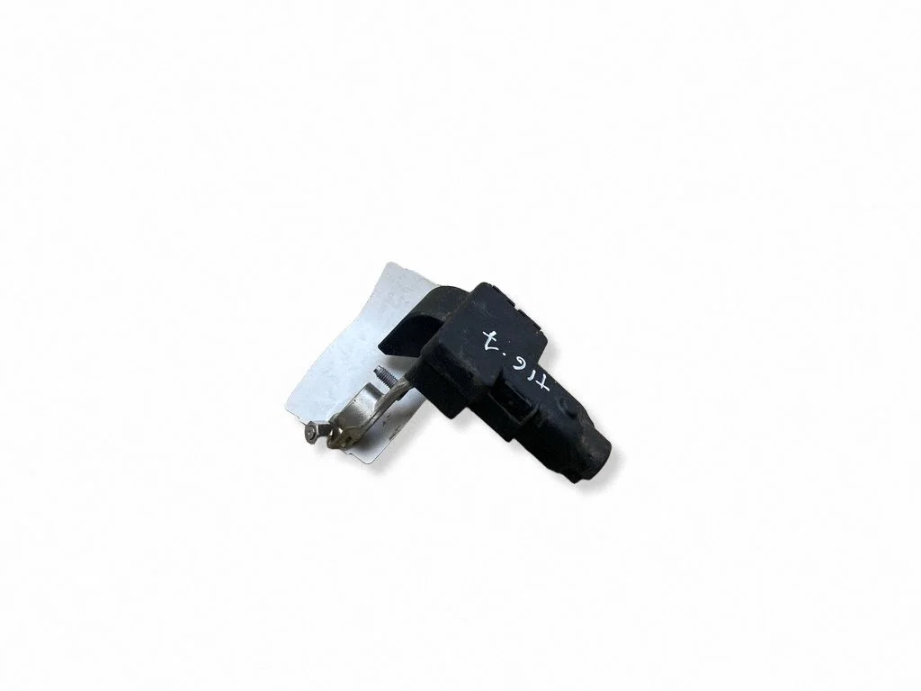 Plussjuhtmete ühendussõlm 5WA937548E