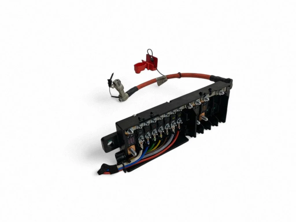 Plussjuhtmete ühendussõlm HX5314A073AA