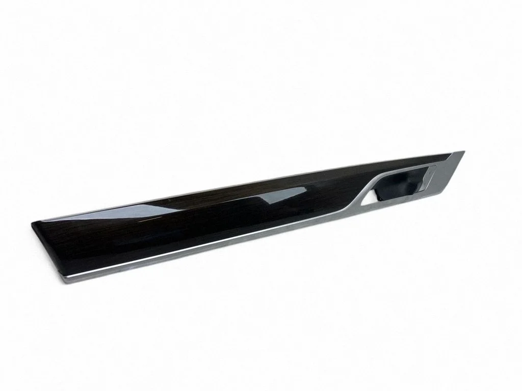 Listwa drzwi przednich – BMW Seria 7 G11 G12 (2015-2022)