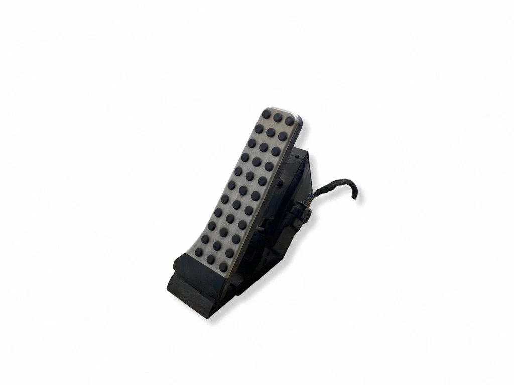 Accelerator throttle pedal – Mercedes-Benz GLC-Class C253 (2016-)