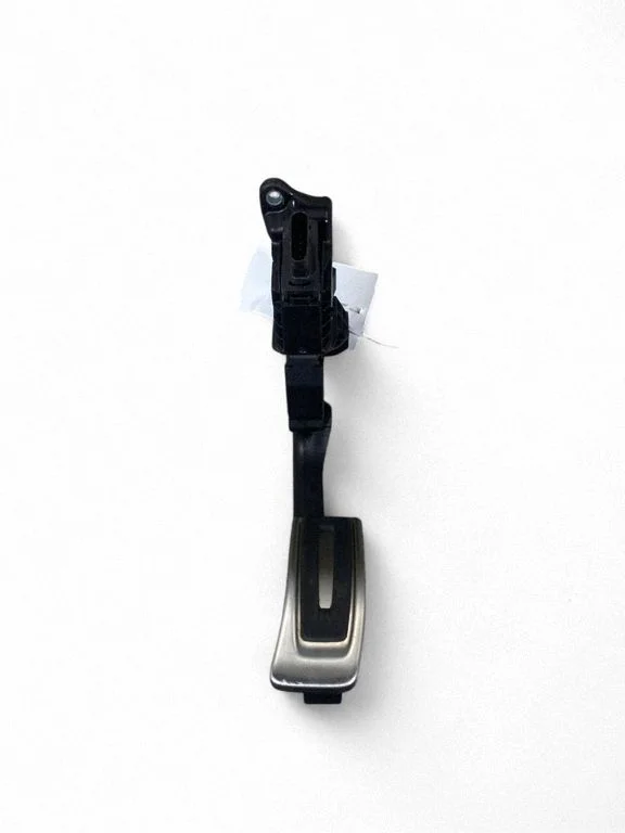 Gaasipedaal 4KR723523