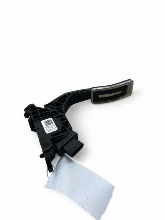 Accelerator throttle pedal 8W1723523A