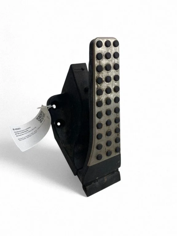 Accelerator throttle pedal – Mercedes-Benz GLC-Class C253 (2016-)