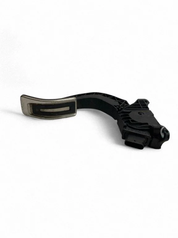 Accelerator throttle pedal 8W1723523A