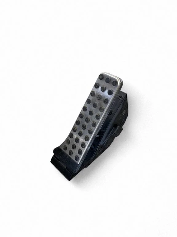 Accelerator throttle pedal – Mercedes-Benz GLC-Class C253 (2016-)