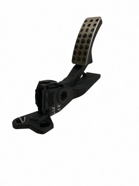 Accelerator throttle pedal A2923000100