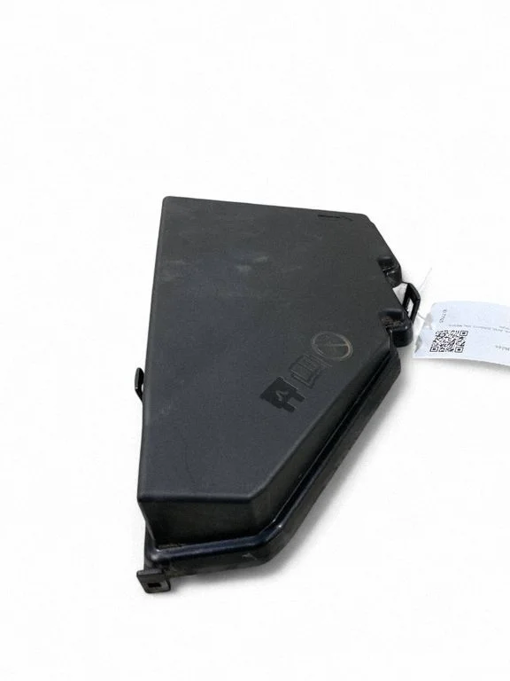 Fuse box cover – Volvo XC90 (2014-)