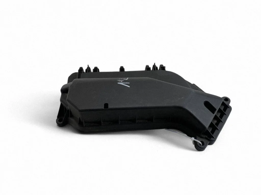 Fuse box cover – Porsche Macan (95B) (2019-)