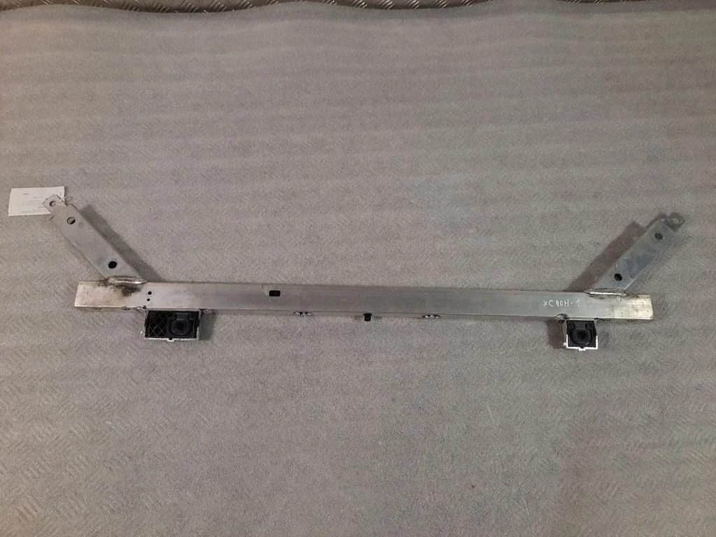 Radiator support slam panel bracket 31688772