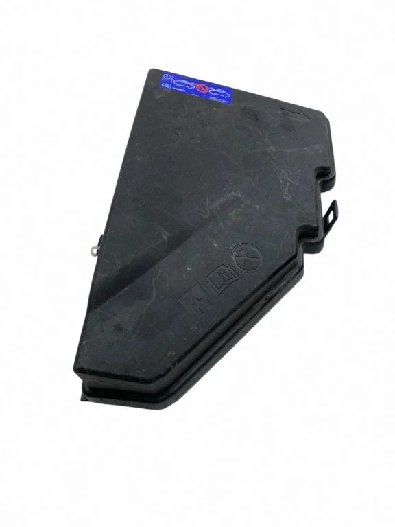 Fuse box cover – Volvo XC90 (2014-)