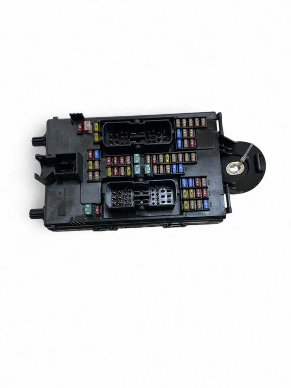 Drošinātāju bloks 31682732