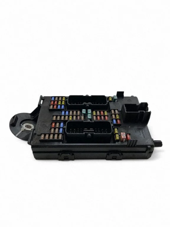 Fuse module – Volvo XC90 (2014-)