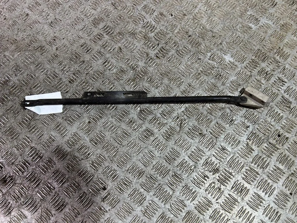 Muu mootoriruumi osa 31651557