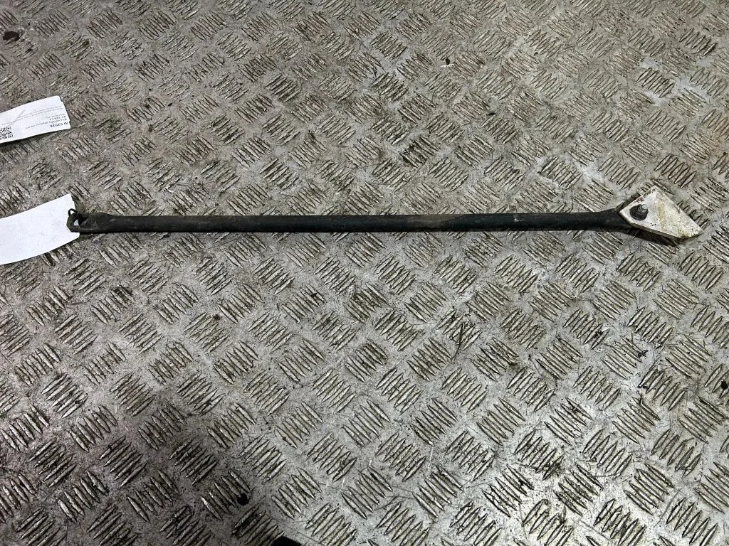 Cita motora nodalījuma detaļa – Volvo XC90 (2014-)