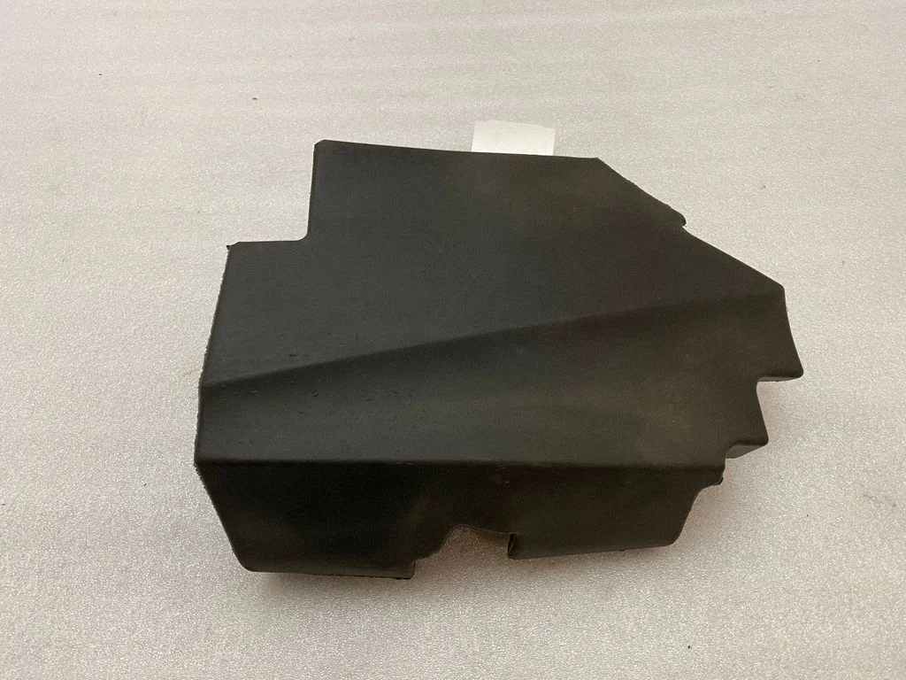 Other engine bay part 04881811AA