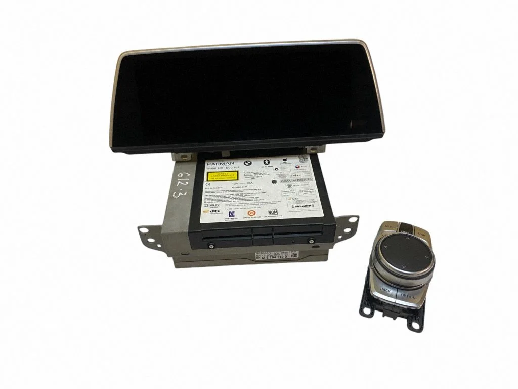Radio, odtwarzacz CD/DVD, nawigacja 8794112