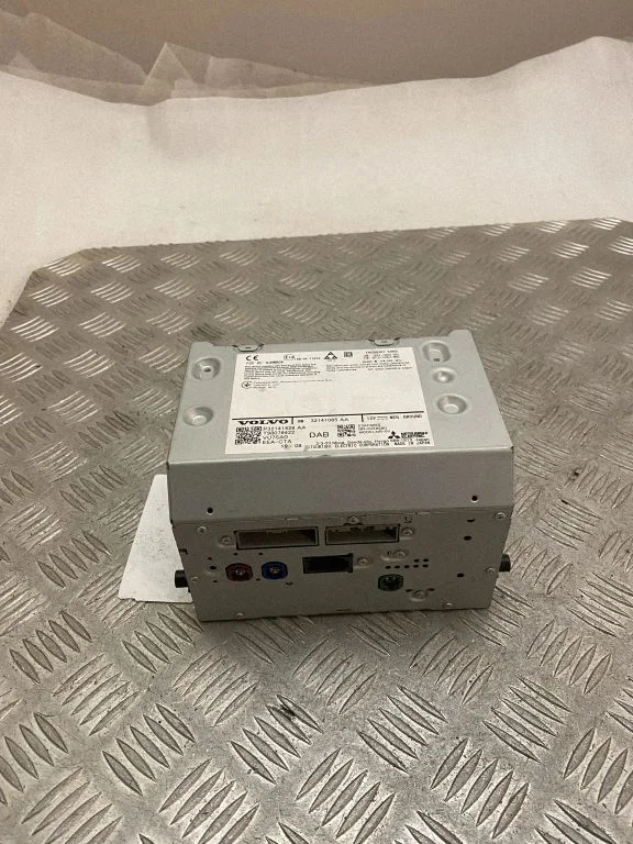 Radio/CD/DVD atskaņotājs/navigācija 32141428