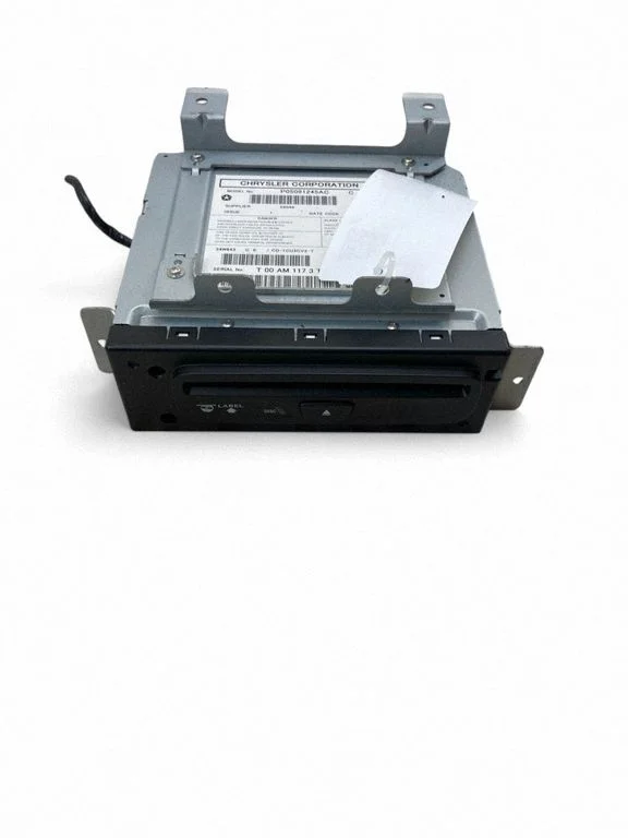 Radio/CD/DVD/GPS head unit P05091245AC