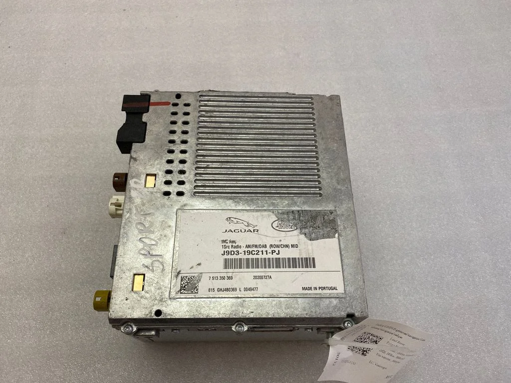Radio, odtwarzacz CD/DVD, nawigacja J9D319C211PJ