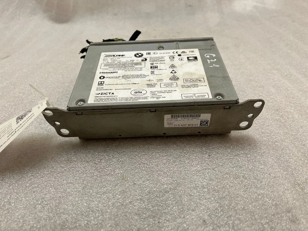 Radio, odtwarzacz CD/DVD, nawigacja 5A374F9