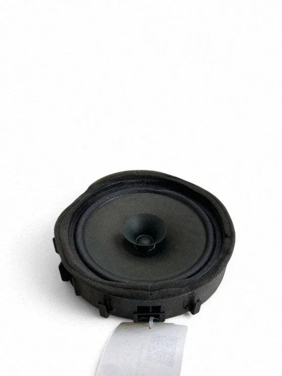 Front door speaker – Mitsubishi Outlander (2013-2021)