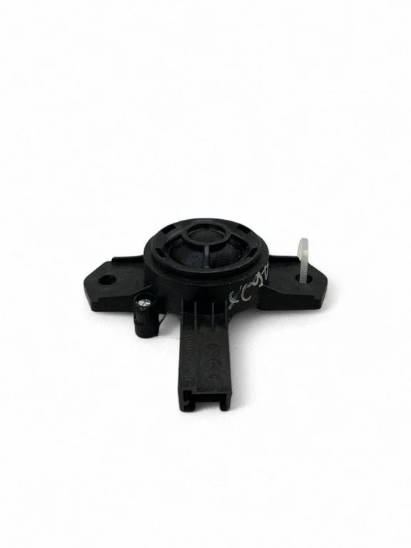 Skaļrunis (-ņi) priekšējās durvīs 31350426