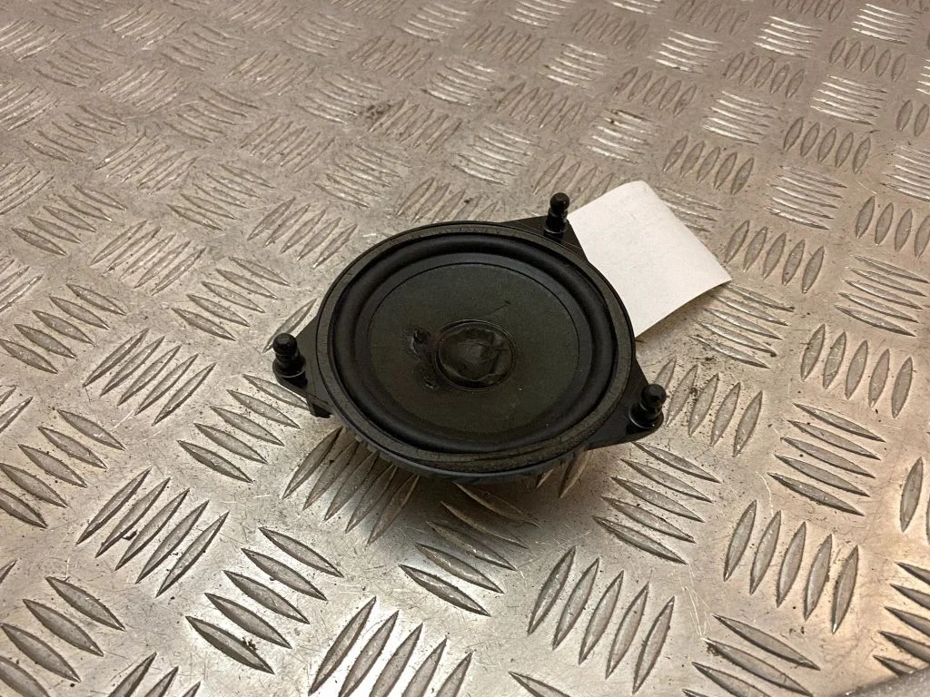 Front door speaker A2138201000