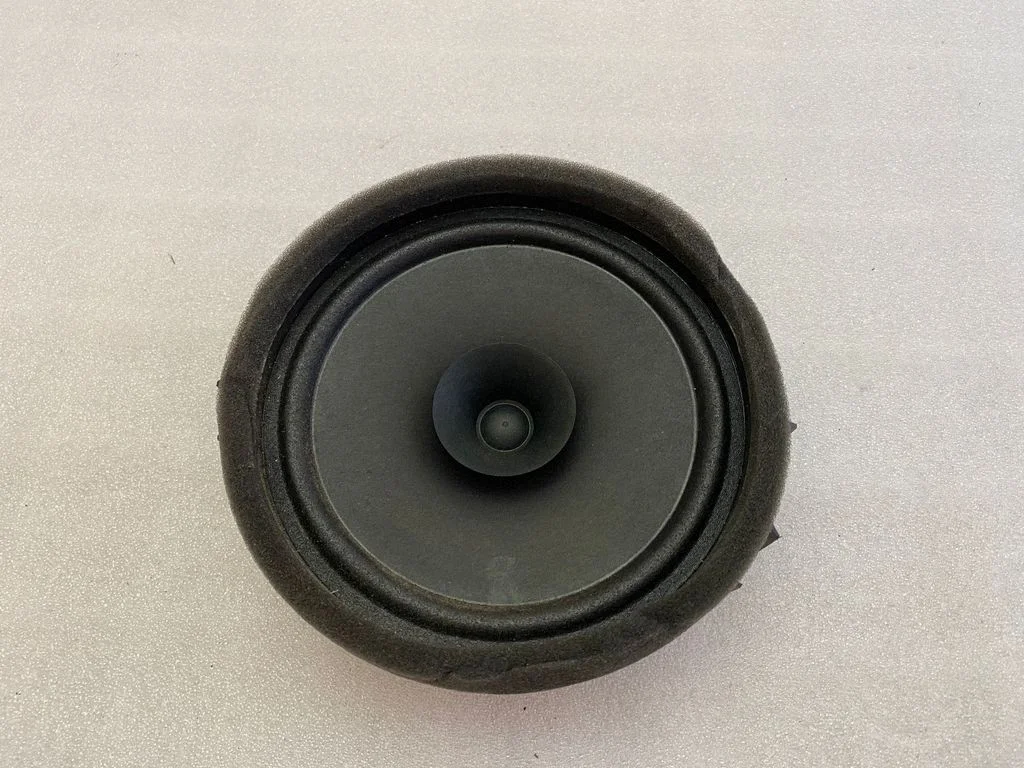 Front door speaker – Mitsubishi Outlander (2013-2021)