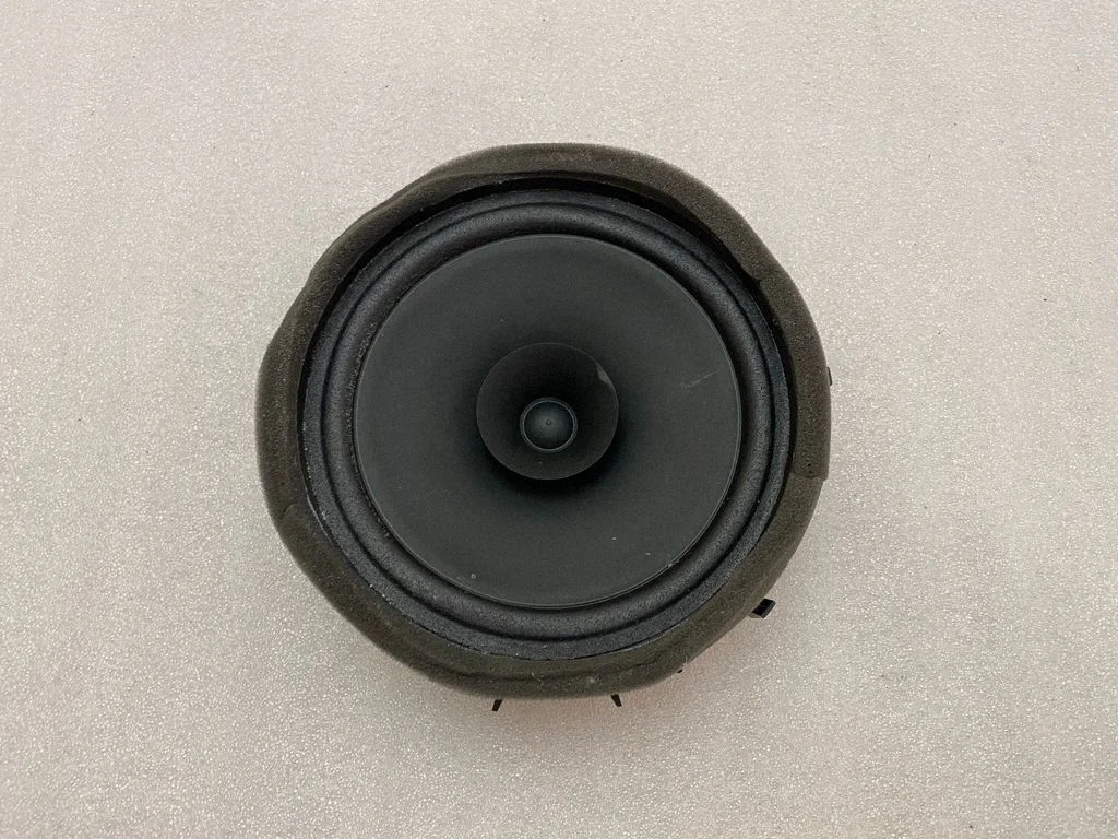 Front door speaker – Mitsubishi Outlander (2013-2021)