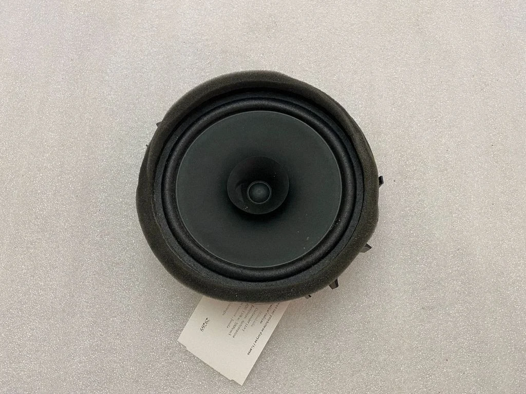 Front door speaker – Mitsubishi Outlander (2013-2021)