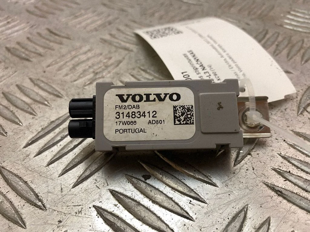Wzmacniacz antenowy – Volvo XC90 (2014-)