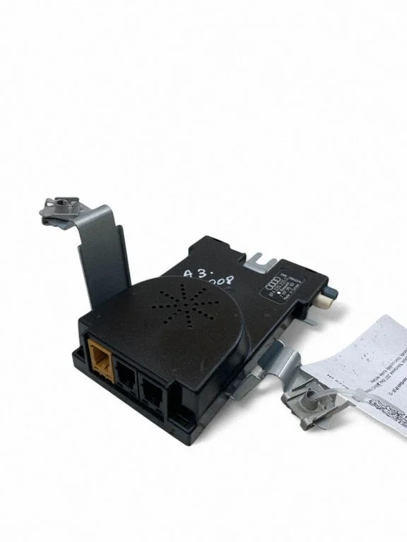 Wzmacniacz antenowy – Audi A3 S3 8P (2003-2012)