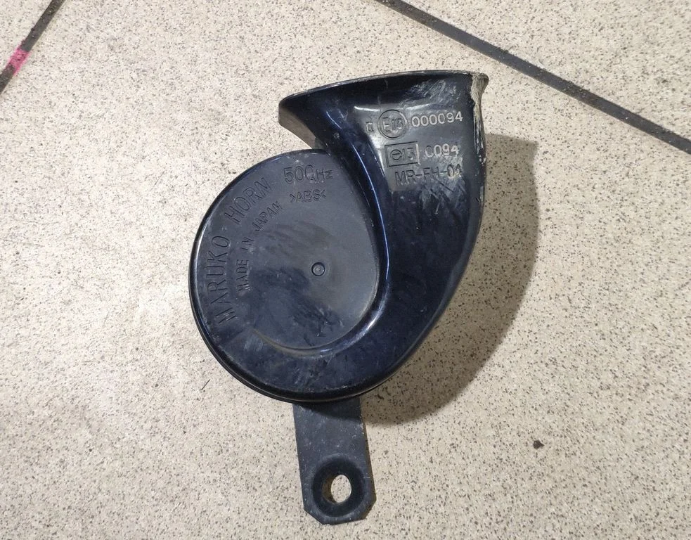 Horn signal – Lexus IS III XE30 (2013-2020)