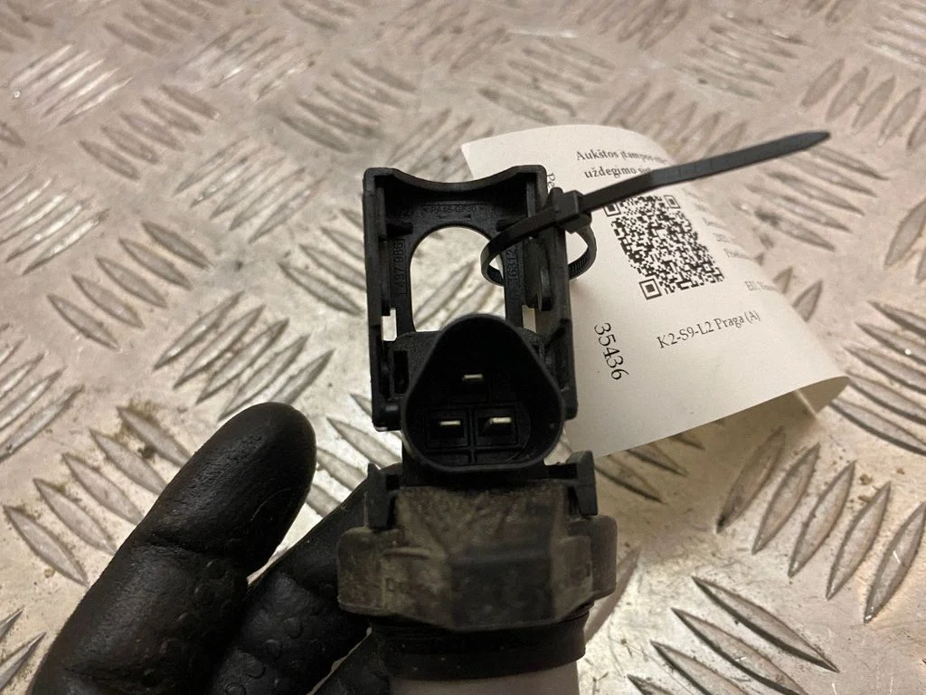 High voltage ignition coil V757501080